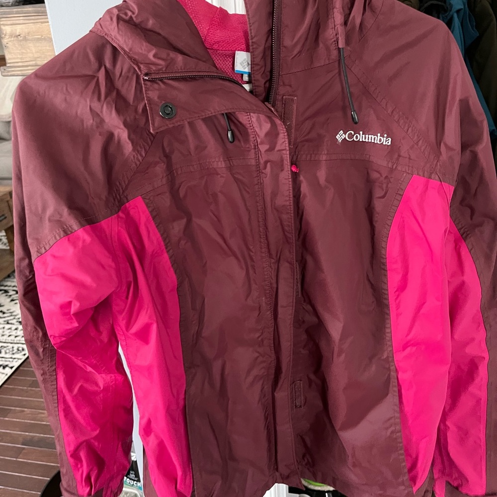 Columbia Womens rain jacket